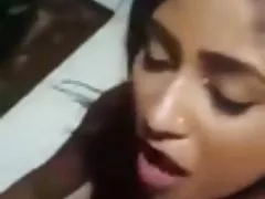 Sexy indiske med fantastiske Hannfuglen amme ferdigheter