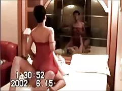 Koreansk milf utro mot mann med hvit kjæreste