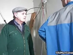 Crazy trekant på jobben
