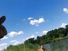 Dickflash - krampetrekninger for en toppløs sunbather .360p