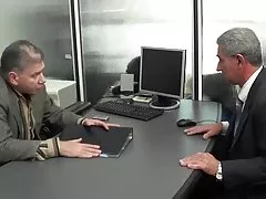 Aslan plukker luiggi for hans første gang