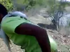 Desi randi knullet utenfor sier gaand nahi maarne dungi