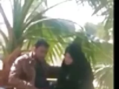 No Paki desi tante melking muslimske dick foran publikum