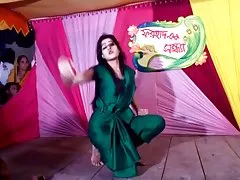 Mahiya mahi min beste venn (bangla desi film acctres)