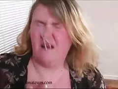 Casting cumshot trenger ansiktsbehandling varme desperat amatører penger le