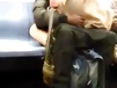 Kåt jente elsker å knulle i Metro