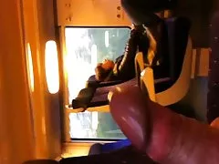 Flash cock i tog for tenåringer med cumshot