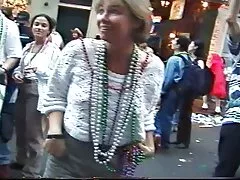 Mardi gras flasher ber politiet tillatelse